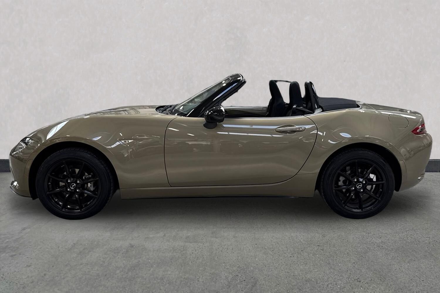 Billede af Mazda MX-5 1,5 Skyactiv-G Prime-Line 132HK Cabr. 6g