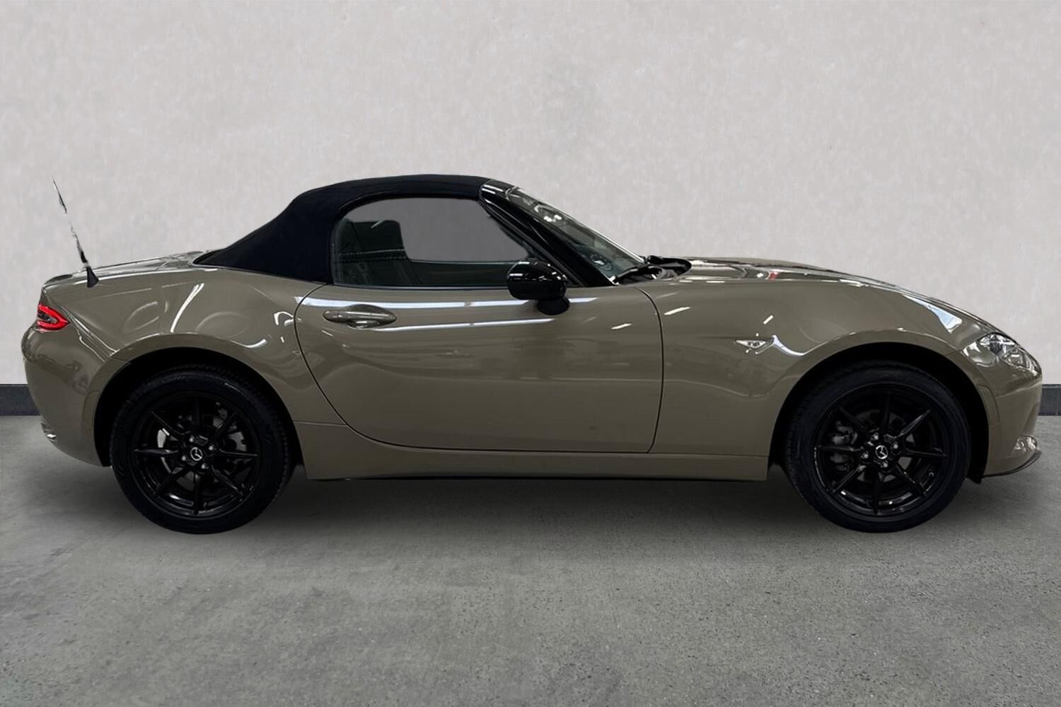 Billede af Mazda MX-5 1,5 Skyactiv-G Prime-Line 132HK Cabr. 6g