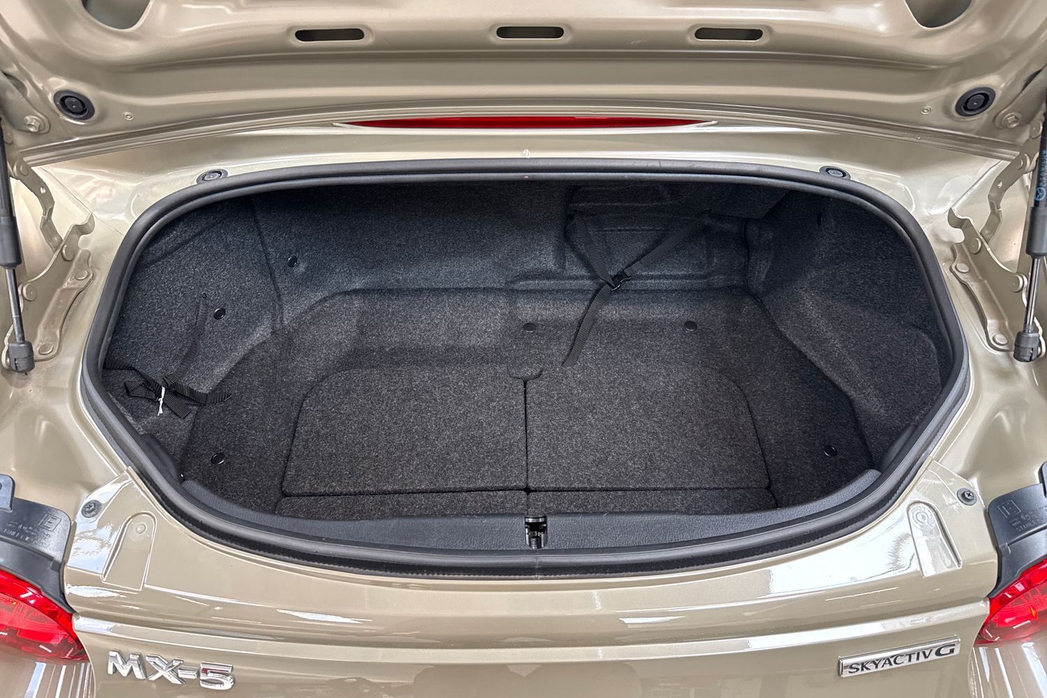Billede af Mazda MX-5 1,5 Skyactiv-G Prime-Line 132HK Cabr. 6g
