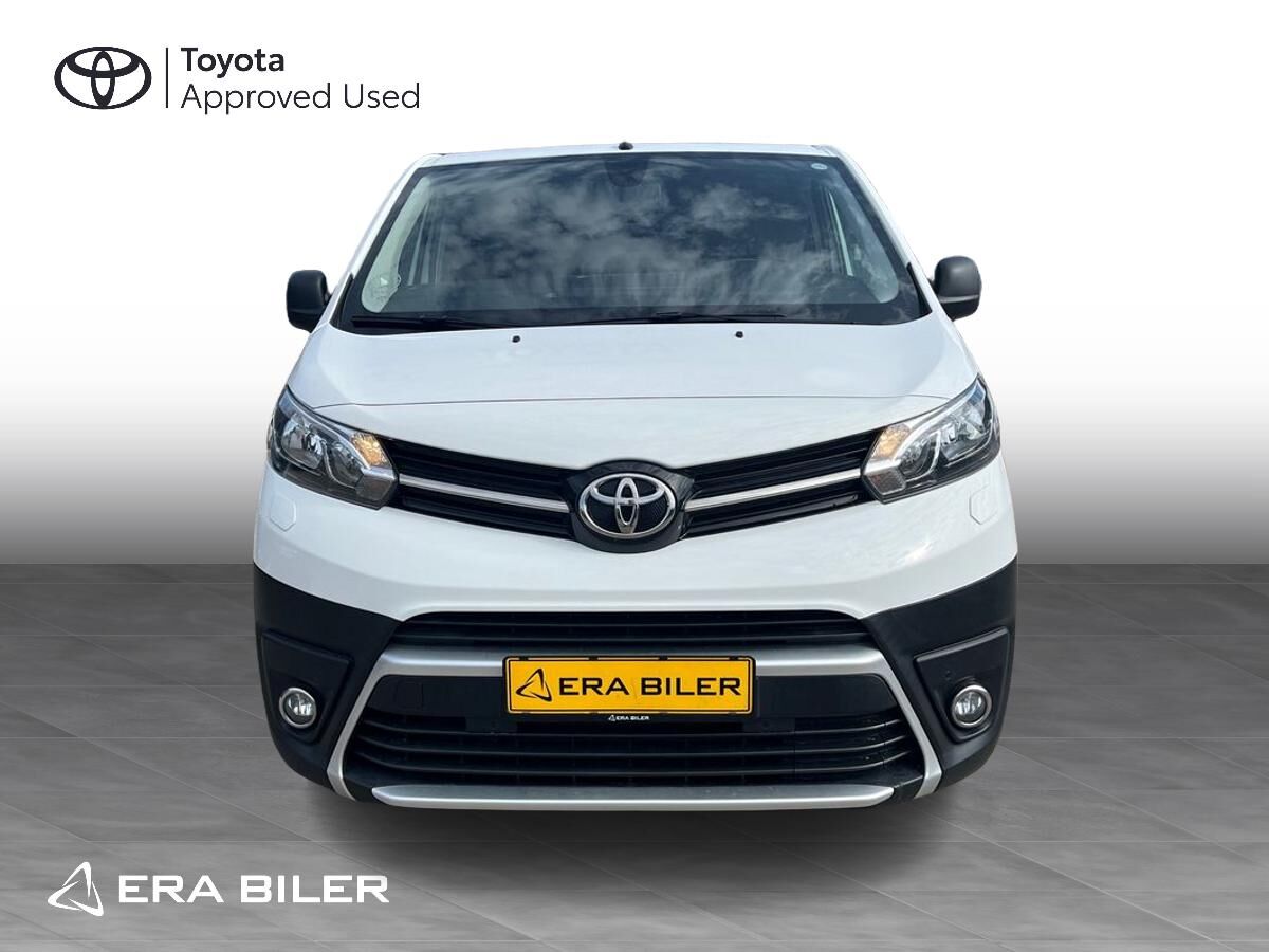 Billede af Toyota Proace Long 2,0 D Comfort Master To skydedør 144HK Van 8g Aut.
