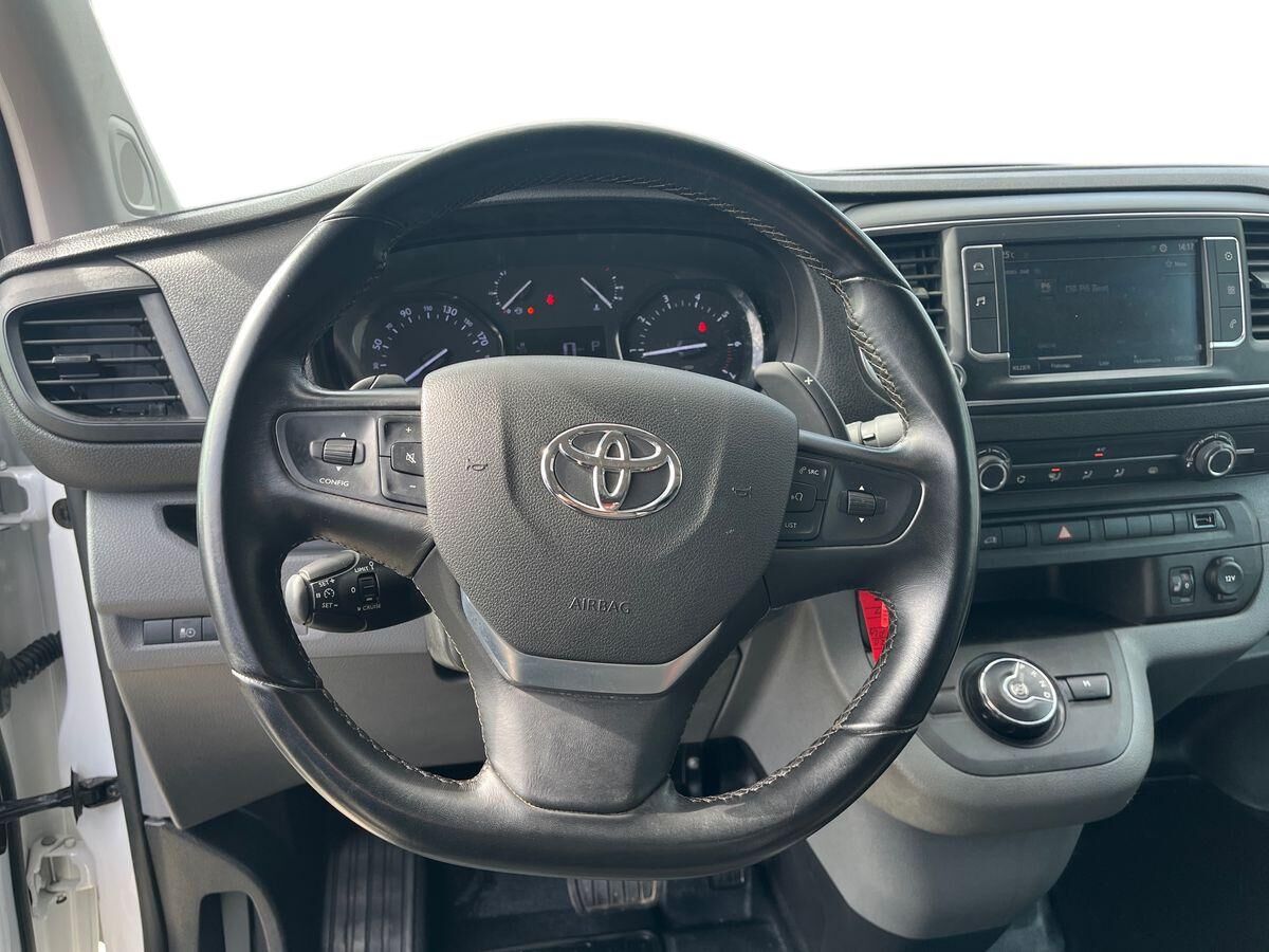 Billede af Toyota Proace Long 2,0 D Comfort Master To skydedør 144HK Van 8g Aut.