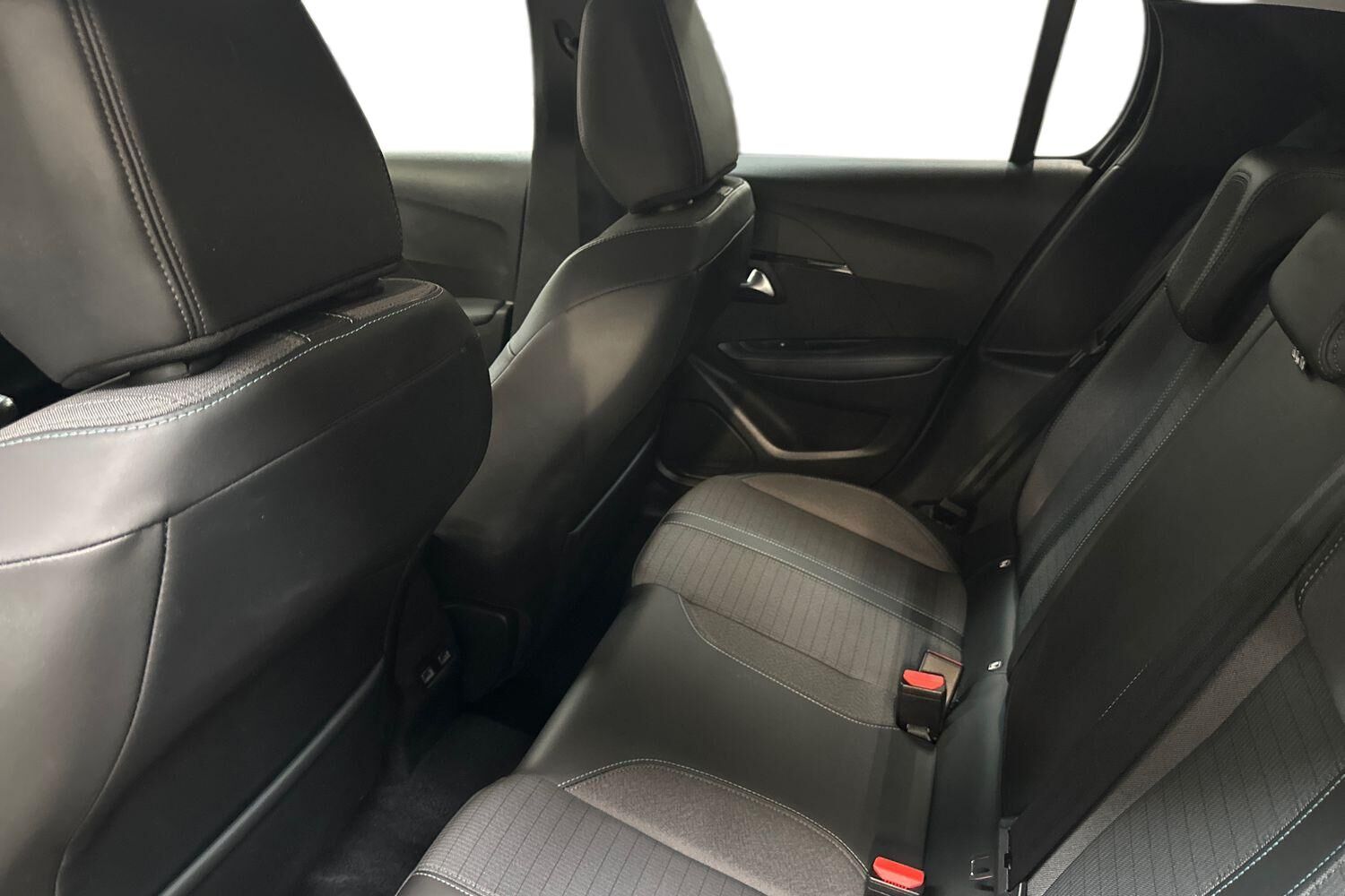 Billede af Peugeot 208 1,2 PureTech Platin Pack 100HK 5d 6g