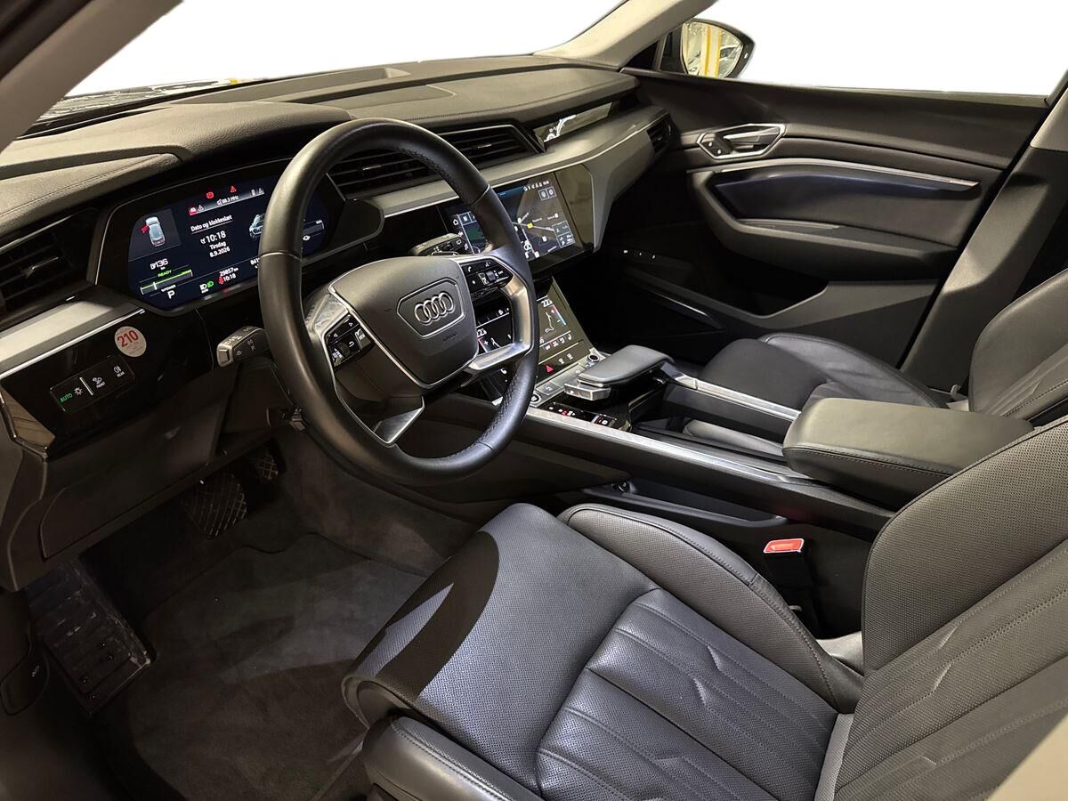 Billede af Audi E-tron 55 Advanced Quattro 408HK 5d Aut.