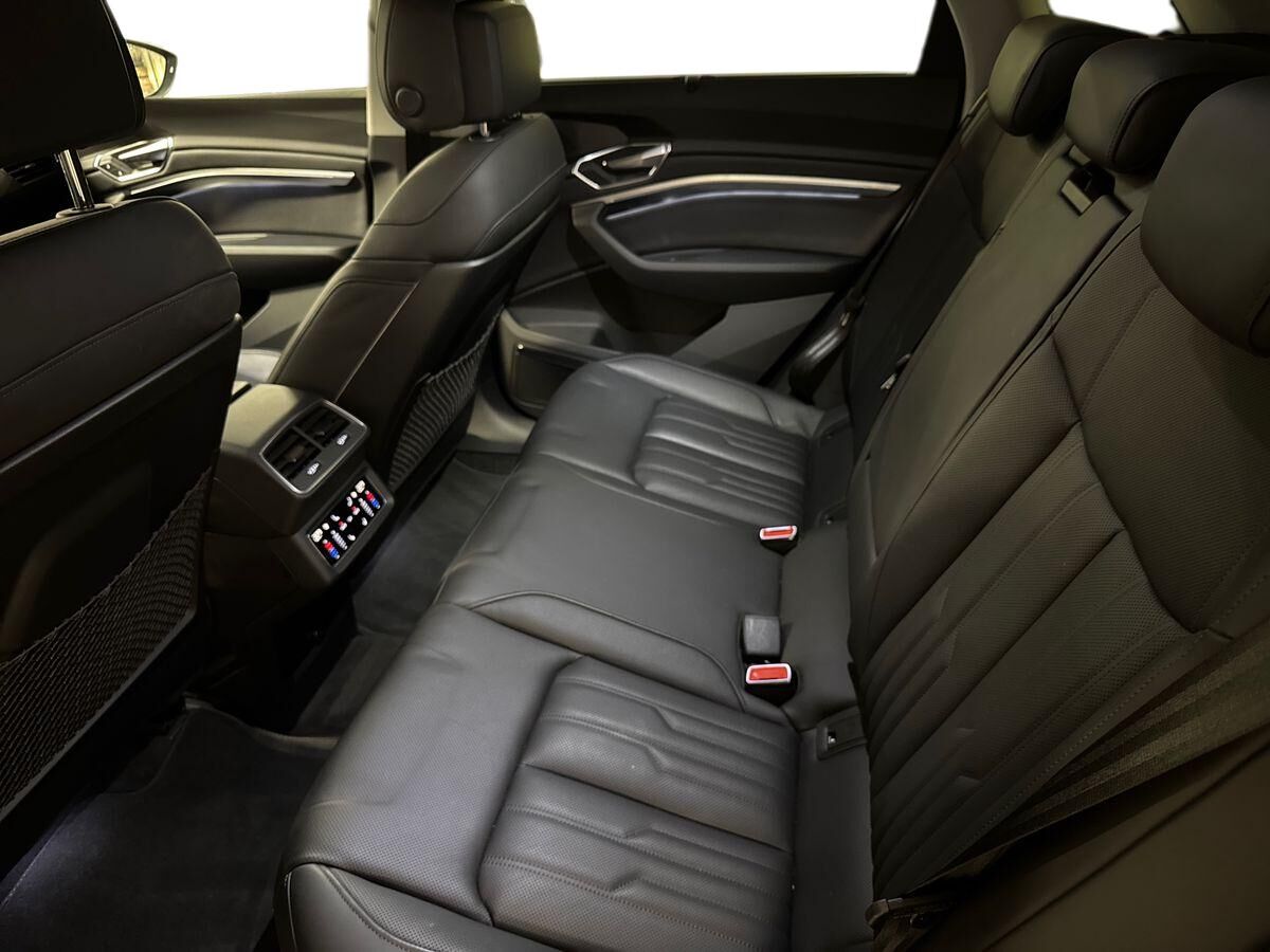 Billede af Audi E-tron 55 Advanced Quattro 408HK 5d Aut.