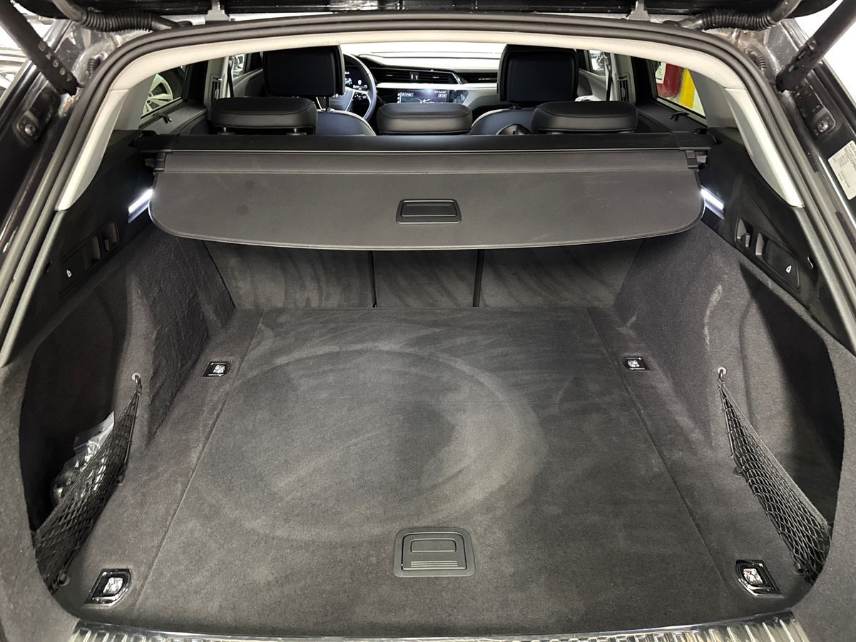 Billede af Audi E-tron 55 Advanced Quattro 408HK 5d Aut.