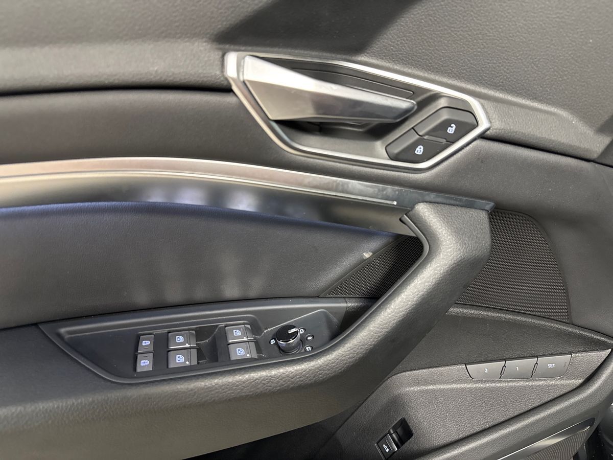 Billede af Audi E-tron 55 Advanced Quattro 408HK 5d Aut.