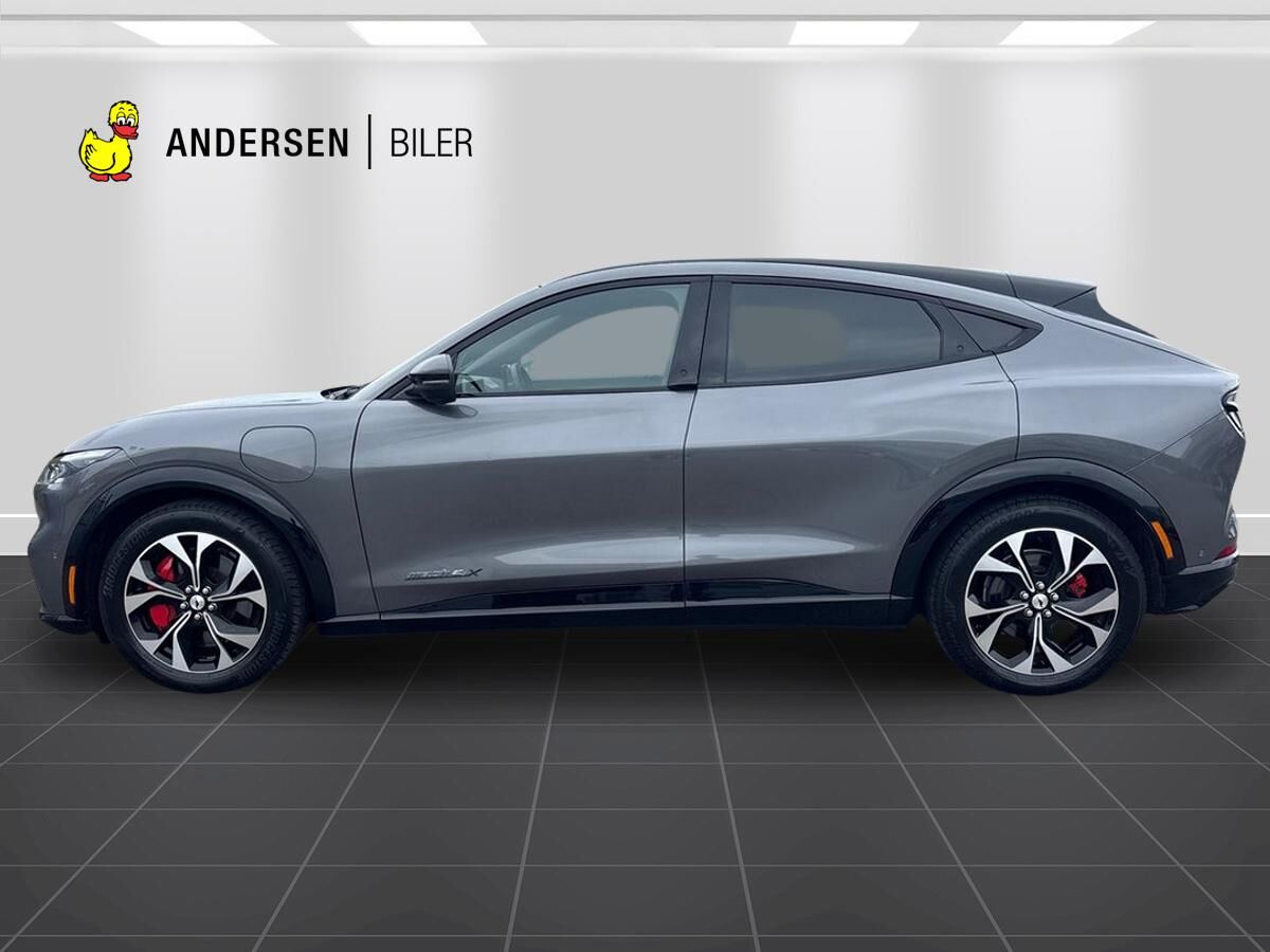 Billede af Ford Mustang Mach-E EL UR Premium AWD 351HK 5d Aut.
