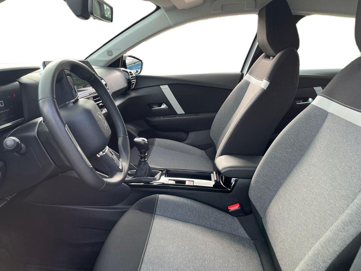 Billede af Citroën C4 X 1,2 PureTech Attraction 100HK 5d 6g