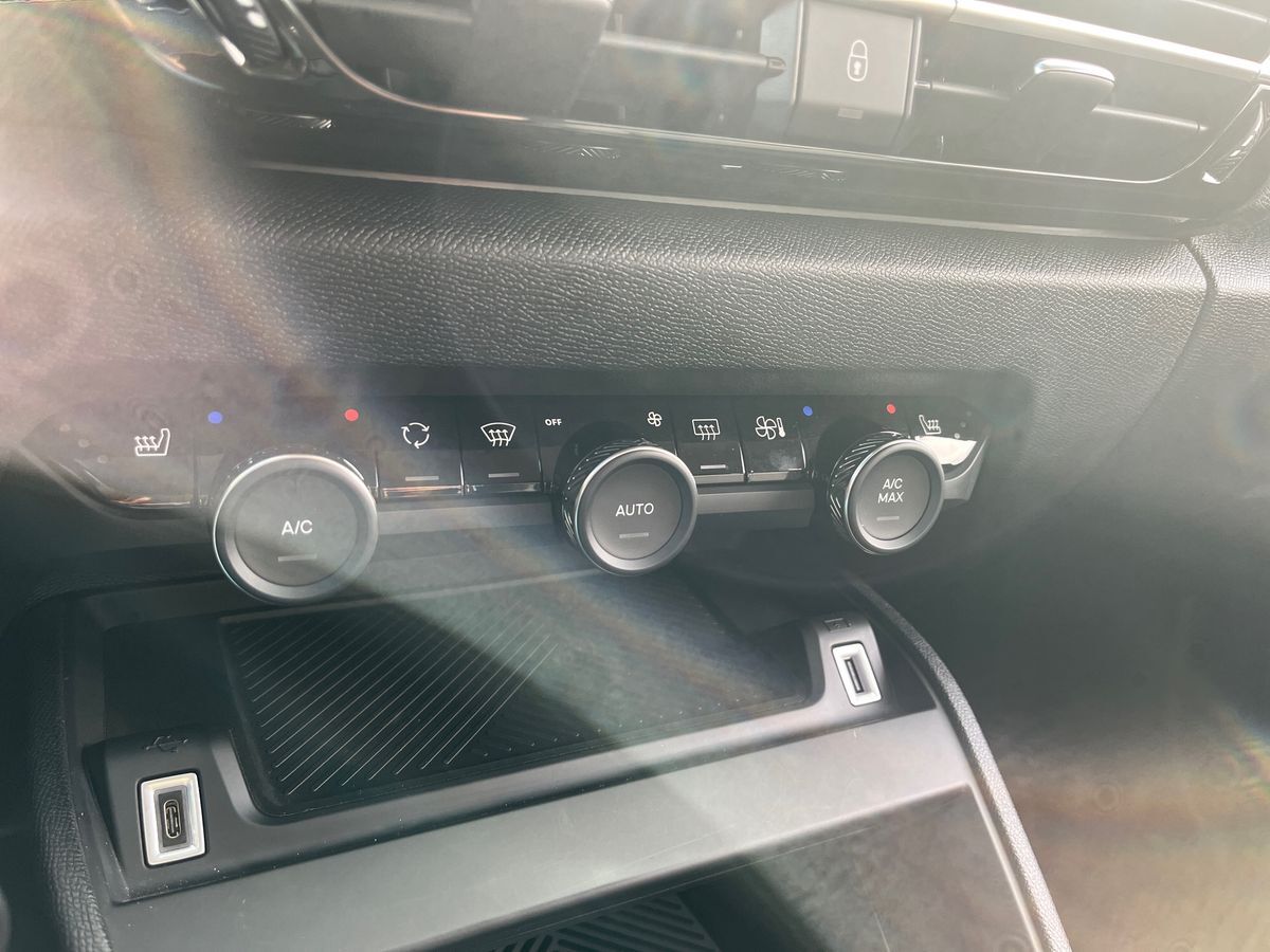 Billede af Citroën C4 X 1,2 PureTech Attraction 100HK 5d 6g
