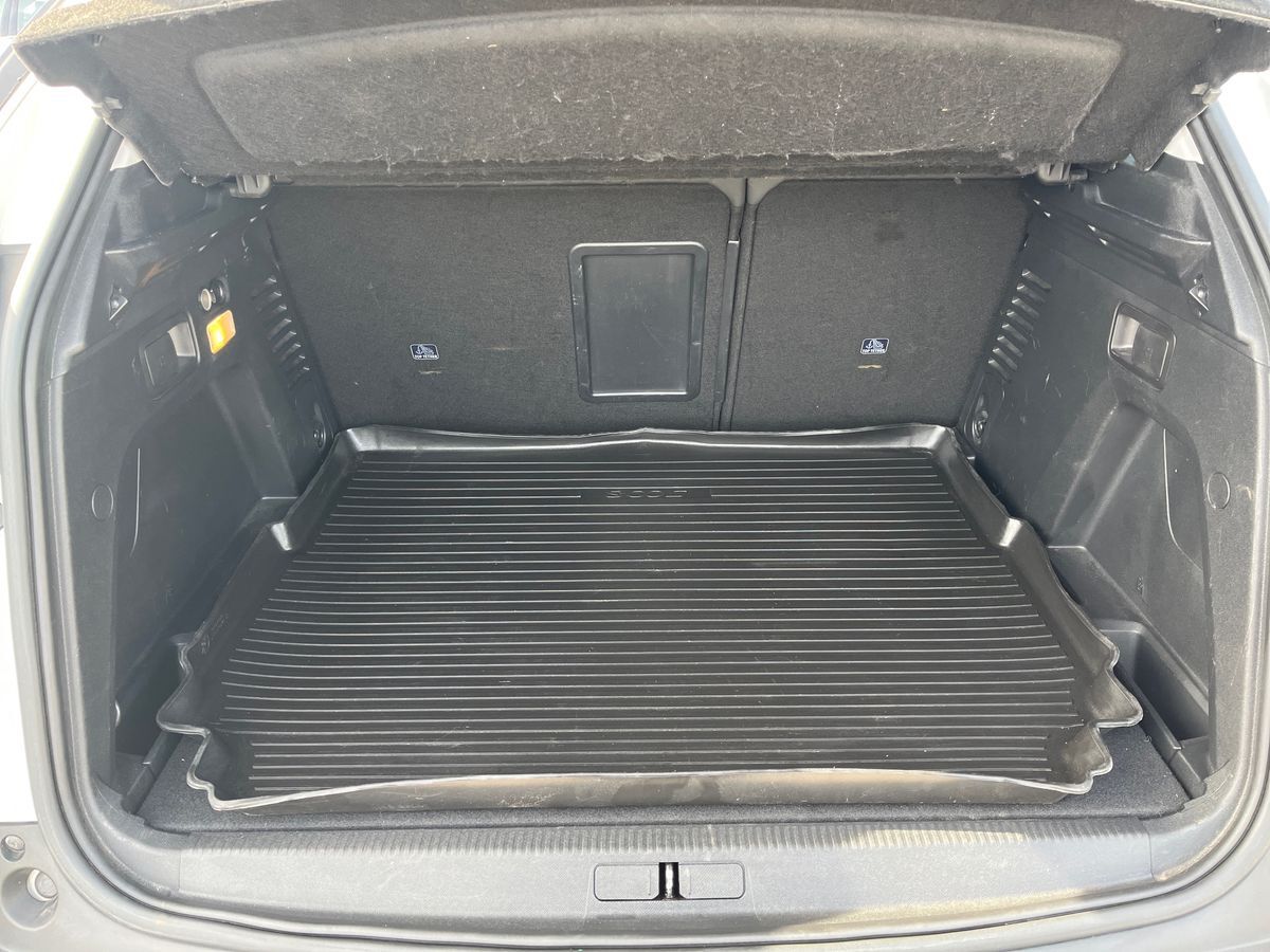 Billede af Peugeot 3008 1,2 PureTech Allure LTD 130HK 5d 6g