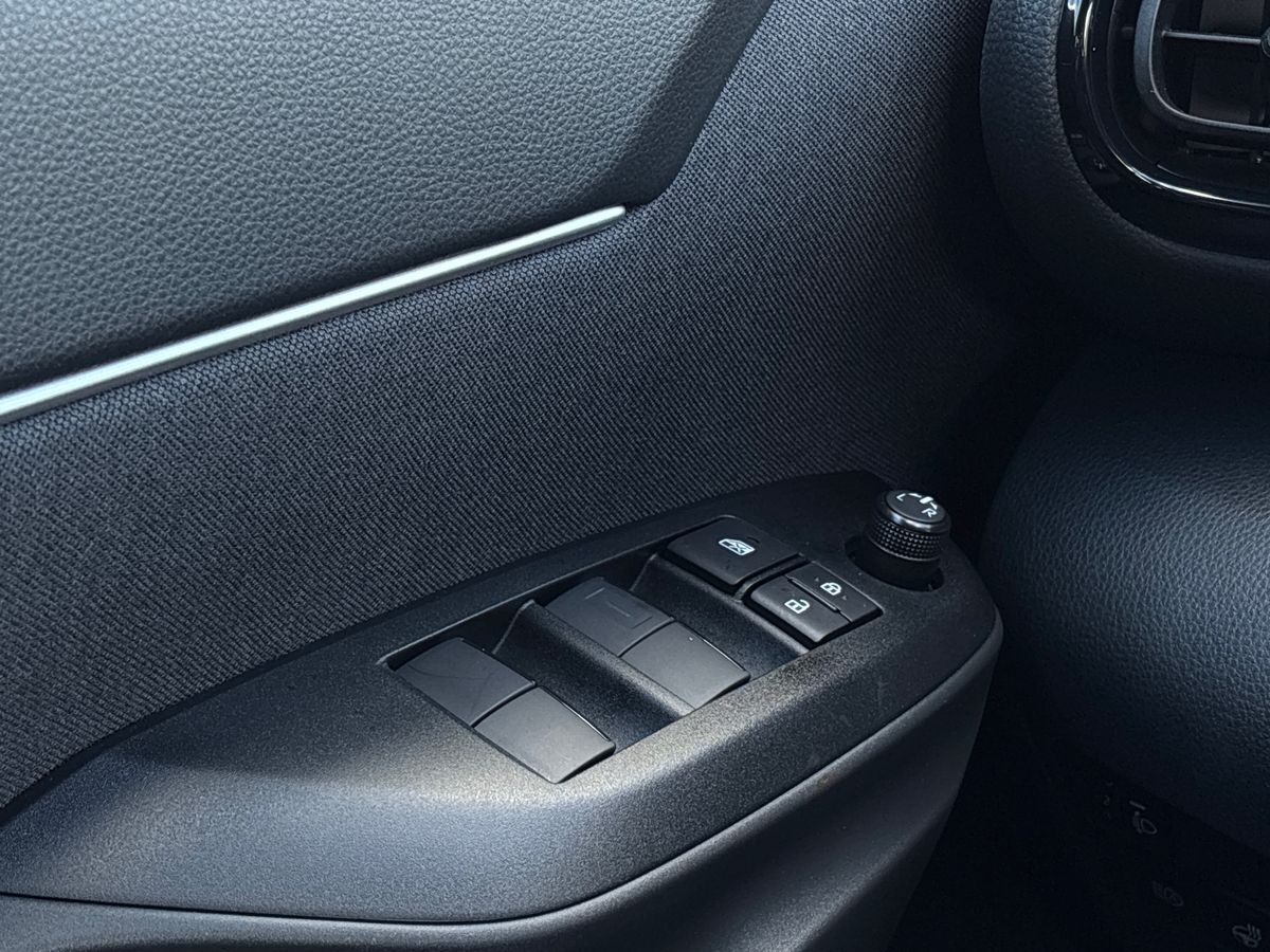 Billede af Toyota Yaris Cross 1,5 Hybrid Style Comfort 116HK 5d Trinl. Gear