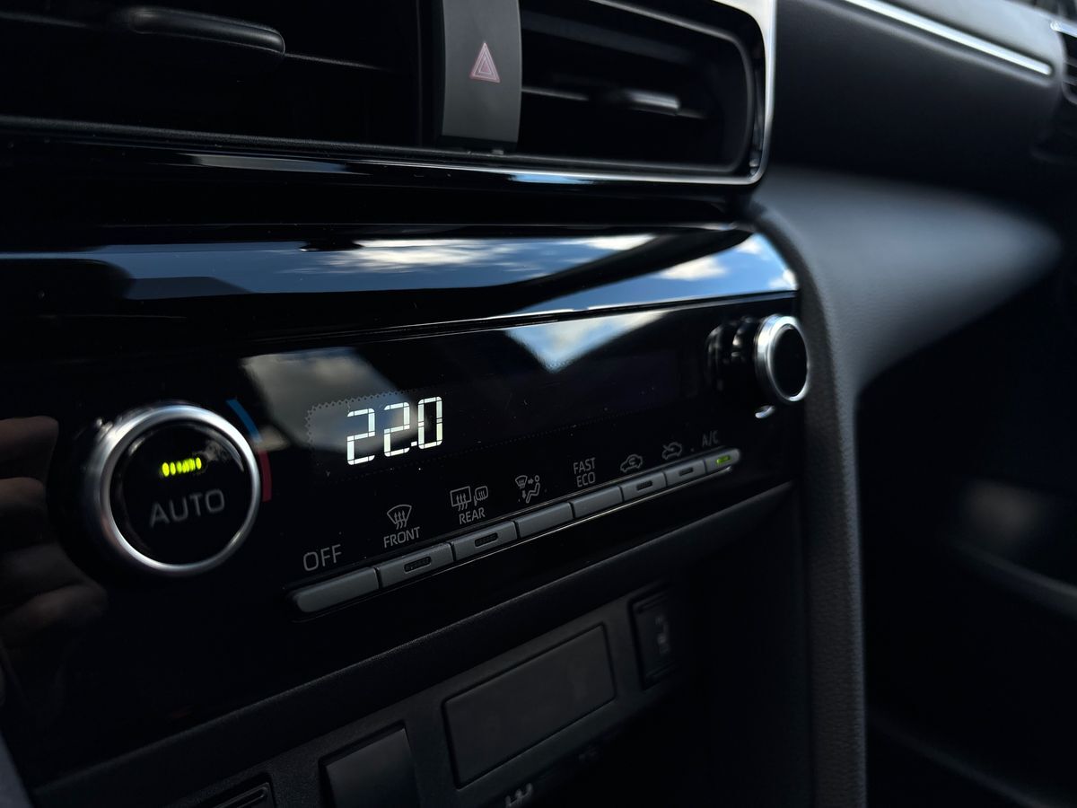 Billede af Toyota Yaris Cross 1,5 Hybrid Style Comfort 116HK 5d Trinl. Gear