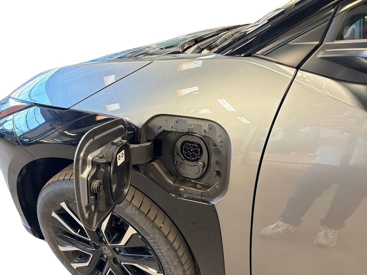 Billede af Toyota bZ4X EL Executive Panorama AWD 343HK 5d Aut.