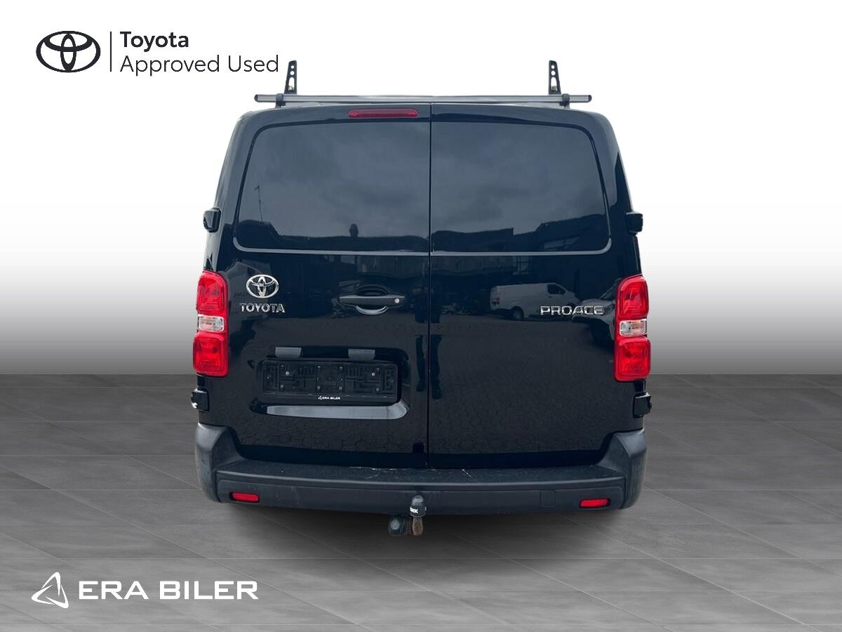 Billede af Toyota Proace Long 2,0 D Comfort m skydedør i højre side og sidehængslede bagdøre 122HK Van Man. 
