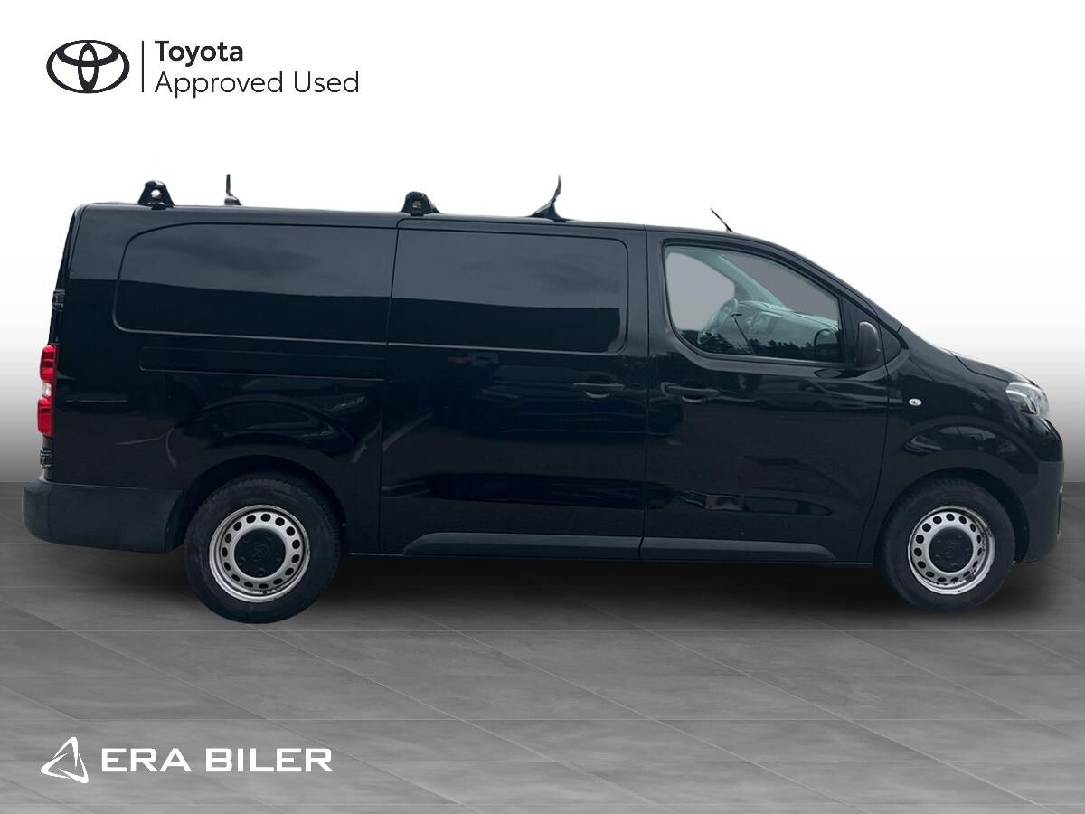 Billede af Toyota Proace Long 2,0 D Comfort m skydedør i højre side og sidehængslede bagdøre 122HK Van Man. 