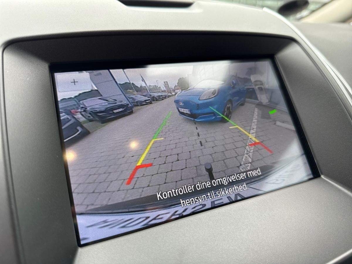 Billede af Ford S-Max 2,5 HEV  Hybrid Titanium CVT 190HK 8g Aut.