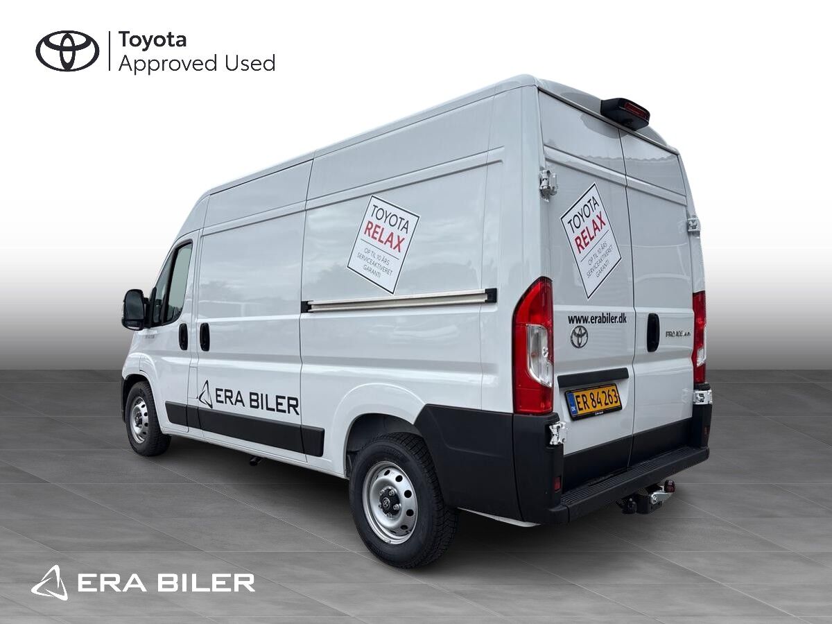 Billede af Toyota Proace Max 2.2D 140hk Medium/To skydedøre m. højt tag aut.gear Comfort Master