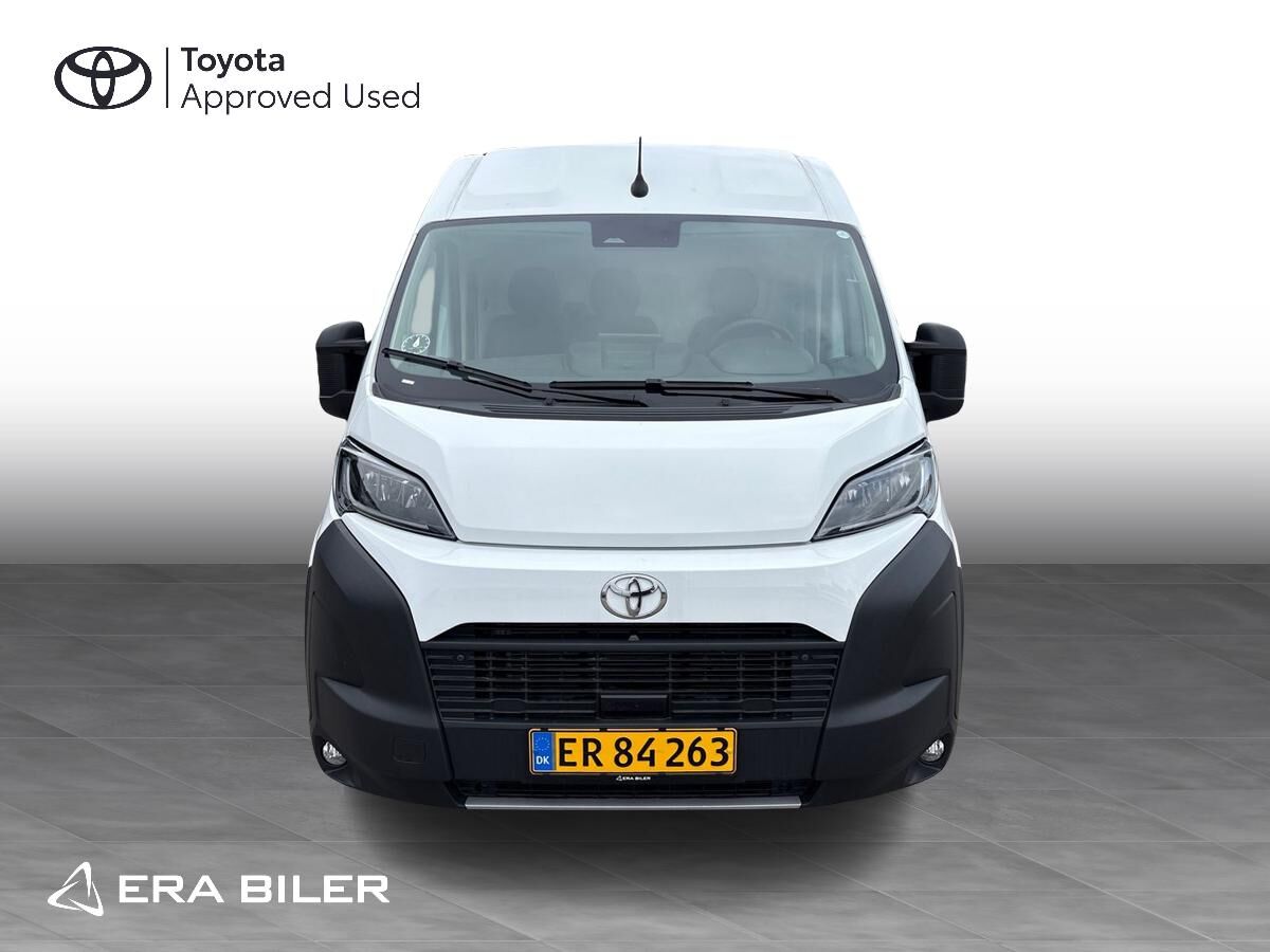 Billede af Toyota Proace Max 2.2D 140hk Medium/To skydedøre m. højt tag aut.gear Comfort Master