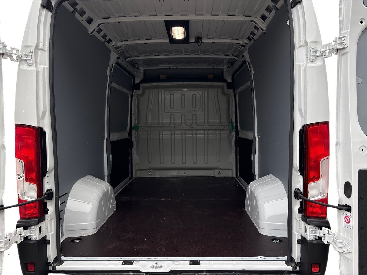 Billede af Toyota Proace Max 2.2D 140hk Medium/To skydedøre m. højt tag aut.gear Comfort Master