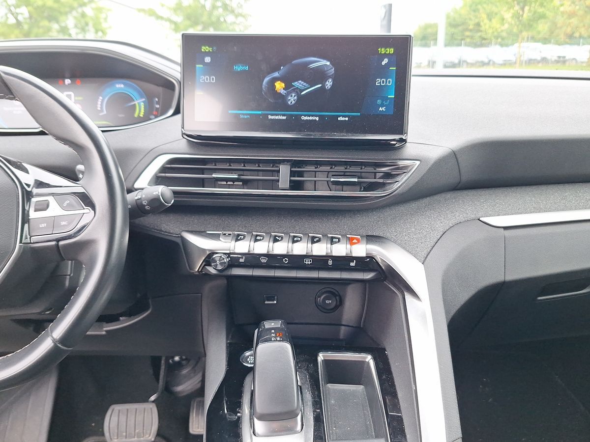 Billede af Peugeot 3008 1,6 PureTech  Plugin-hybrid Performance Sport EAT8 225HK 5d 8g Aut.