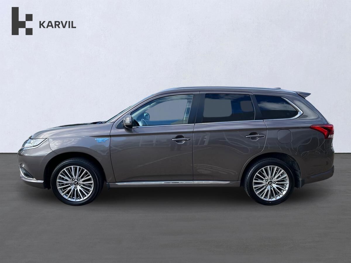 Billede af Mitsubishi Outlander 2,4 PHEV  Plugin-hybrid Invite 4WD 224HK 5d 6g Trinl. Gear