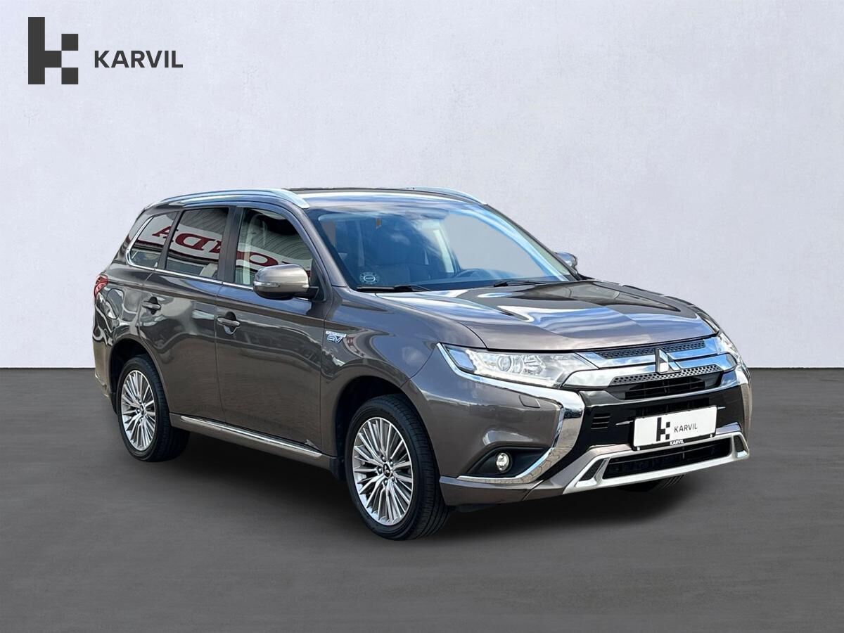 Billede af Mitsubishi Outlander 2,4 PHEV  Plugin-hybrid Invite 4WD 224HK 5d 6g Trinl. Gear