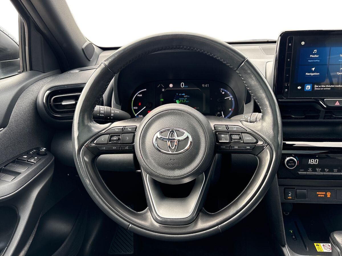 Billede af Toyota Yaris Cross 1,5 Hybrid Style Technology Plus 116HK 5d Trinl. Gear
