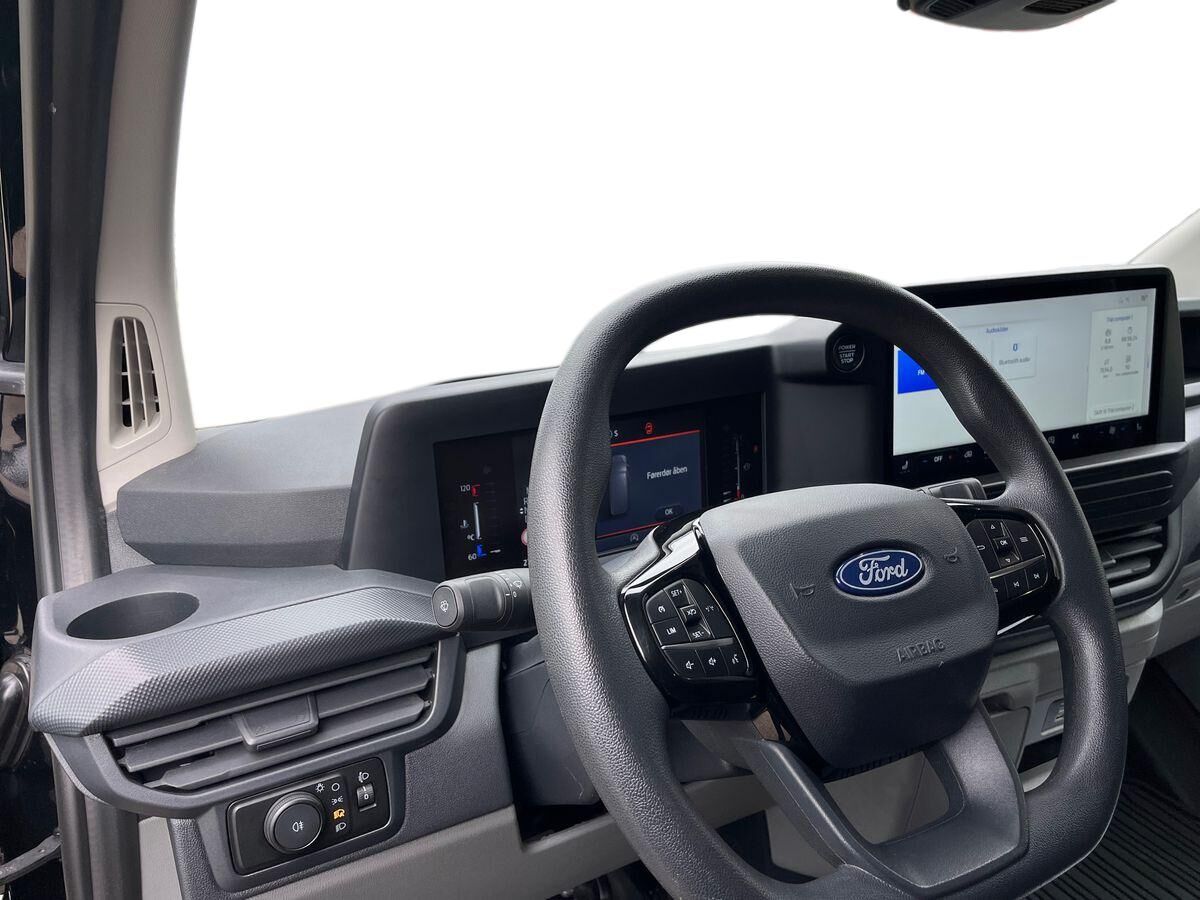Billede af Ford Transit Custom 300 L2H1 2,0 EcoBlue Trend 170HK Van 8g Aut.