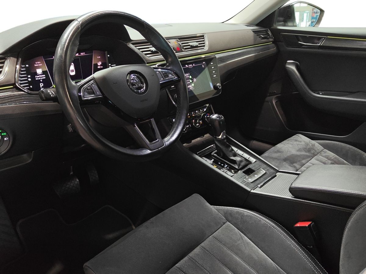 Billede af Skoda Superb 1,4 TSI  Plugin-hybrid iV Plus DSG 218HK 5d 6g Aut.