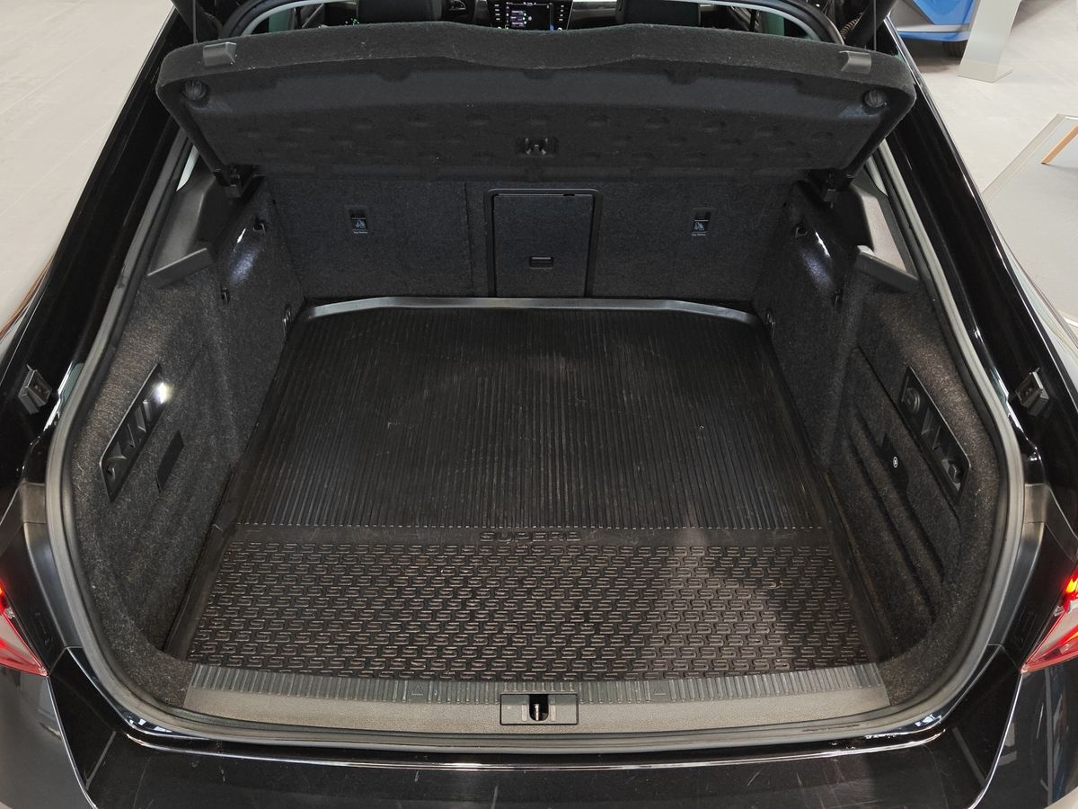 Billede af Skoda Superb 1,4 TSI  Plugin-hybrid iV Plus DSG 218HK 5d 6g Aut.