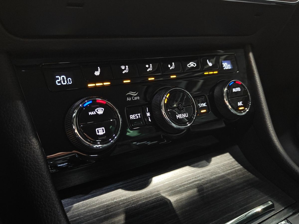 Billede af Skoda Superb 1,4 TSI  Plugin-hybrid iV Plus DSG 218HK 5d 6g Aut.