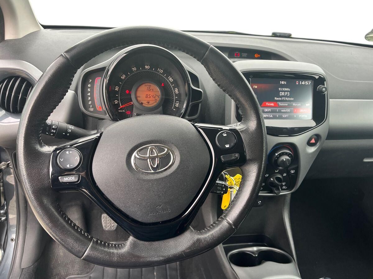 Billede af Toyota Aygo 1,0 VVT-I X-plore DAB+ 72HK 5d