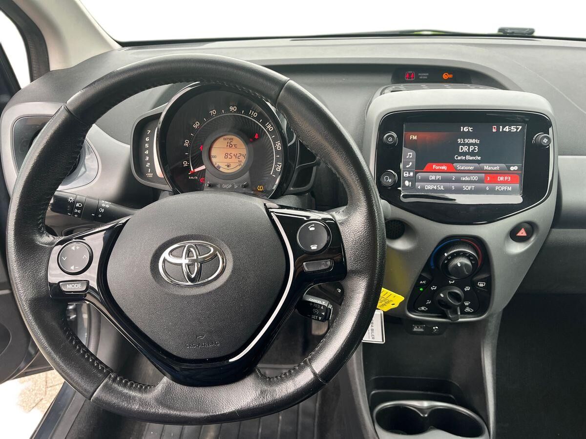 Billede af Toyota Aygo 1,0 VVT-I X-plore DAB+ 72HK 5d