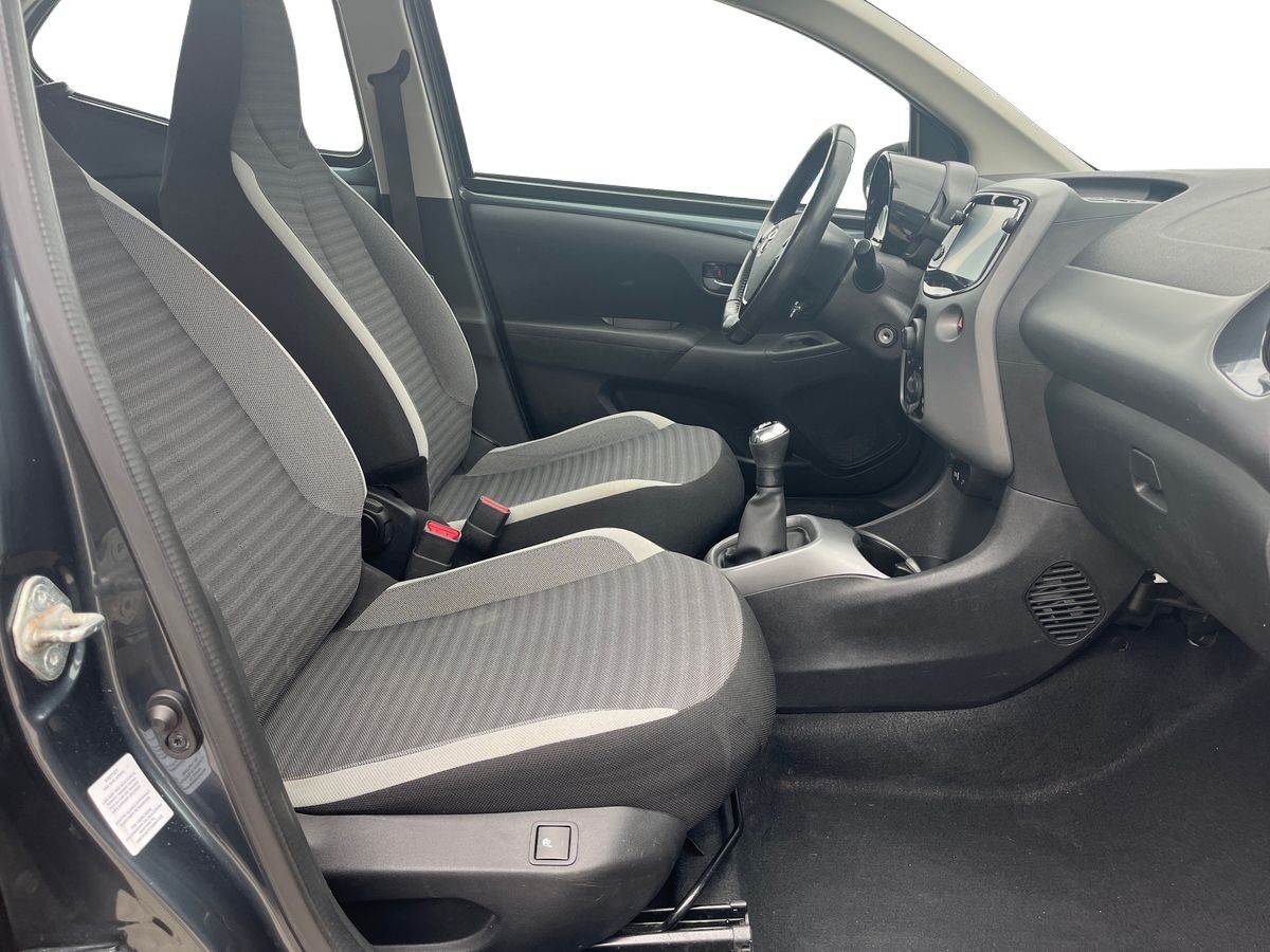 Billede af Toyota Aygo 1,0 VVT-I X-plore DAB+ 72HK 5d