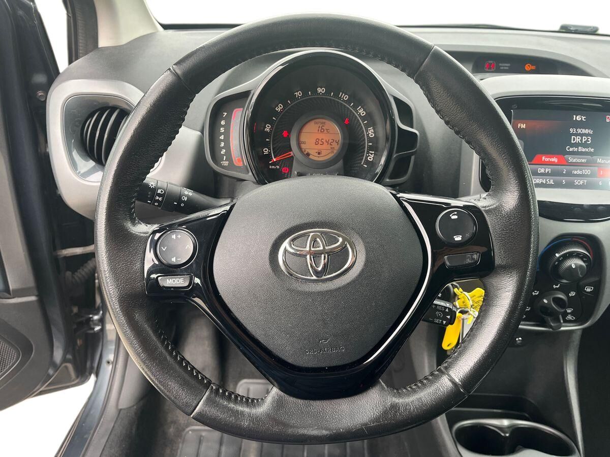 Billede af Toyota Aygo 1,0 VVT-I X-plore DAB+ 72HK 5d