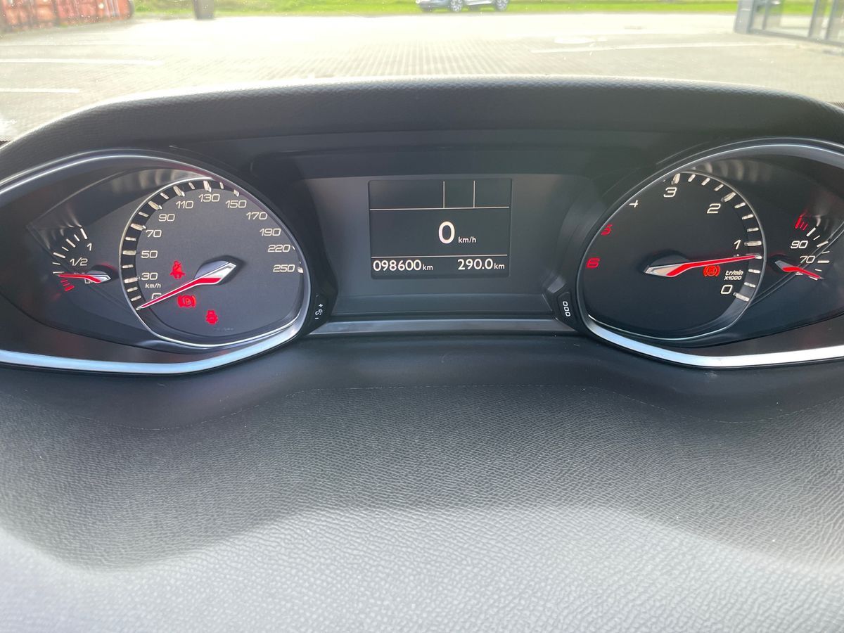 Billede af Peugeot 308 SW 1,5 BlueHDi Selection Sky 130HK Stc 6g