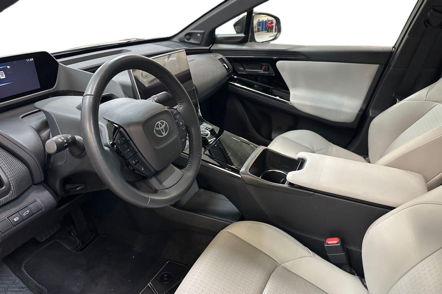 Billede af Toyota BZ4X EL Executive Business AWD 218HK 5d Aut.