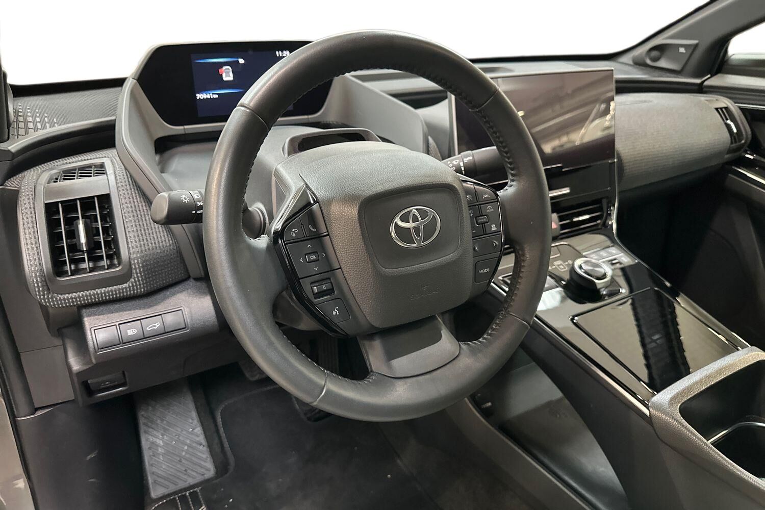 Billede af Toyota BZ4X EL Executive Business AWD 218HK 5d Aut.