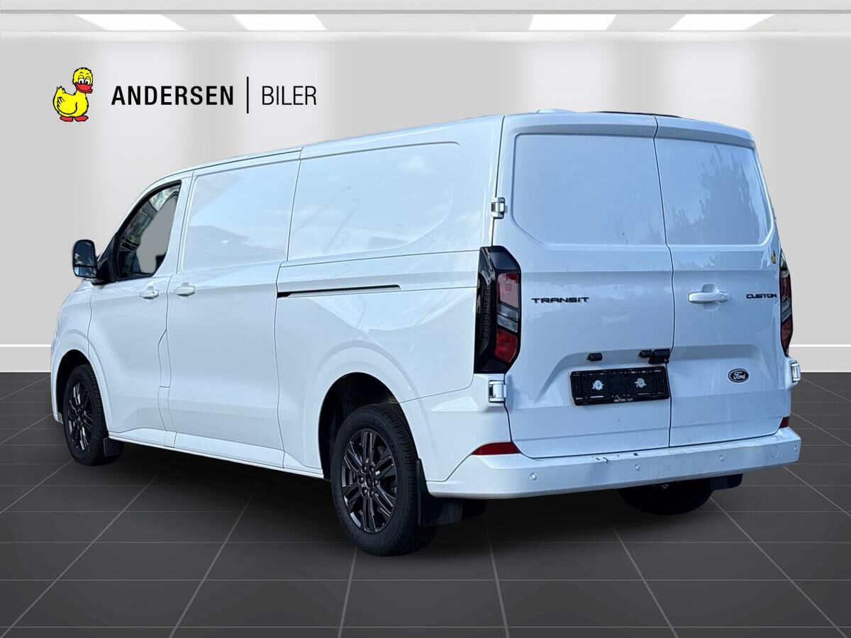 Billede af Ford Transit Custom 2.0 EcoBlue 170 HK A8 FWD, Limited Van 320 L2