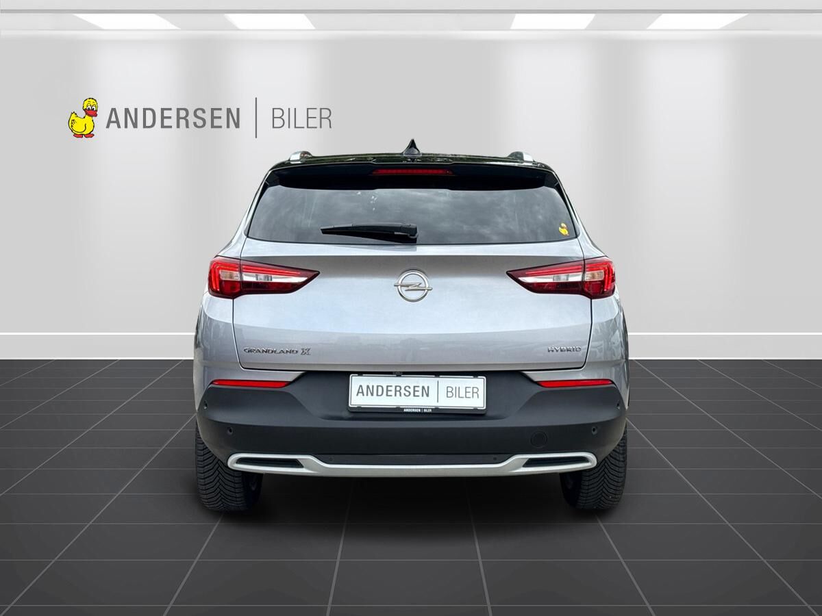 Billede af Opel Grandland X 1,6 PHEV  Plugin-hybrid Ultimate 225HK 5d 8g Aut.