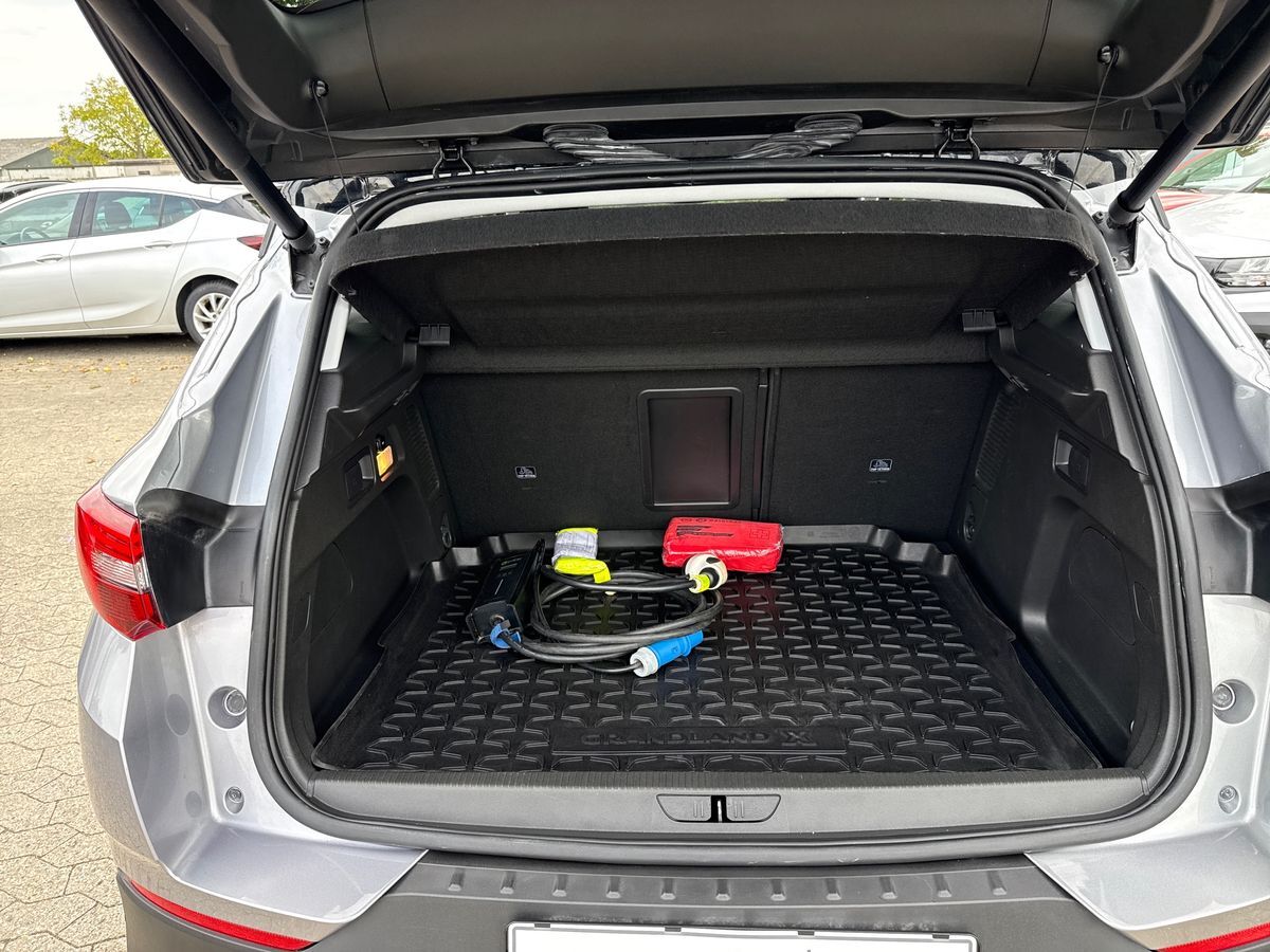 Billede af Opel Grandland X 1,6 PHEV  Plugin-hybrid Ultimate 225HK 5d 8g Aut.