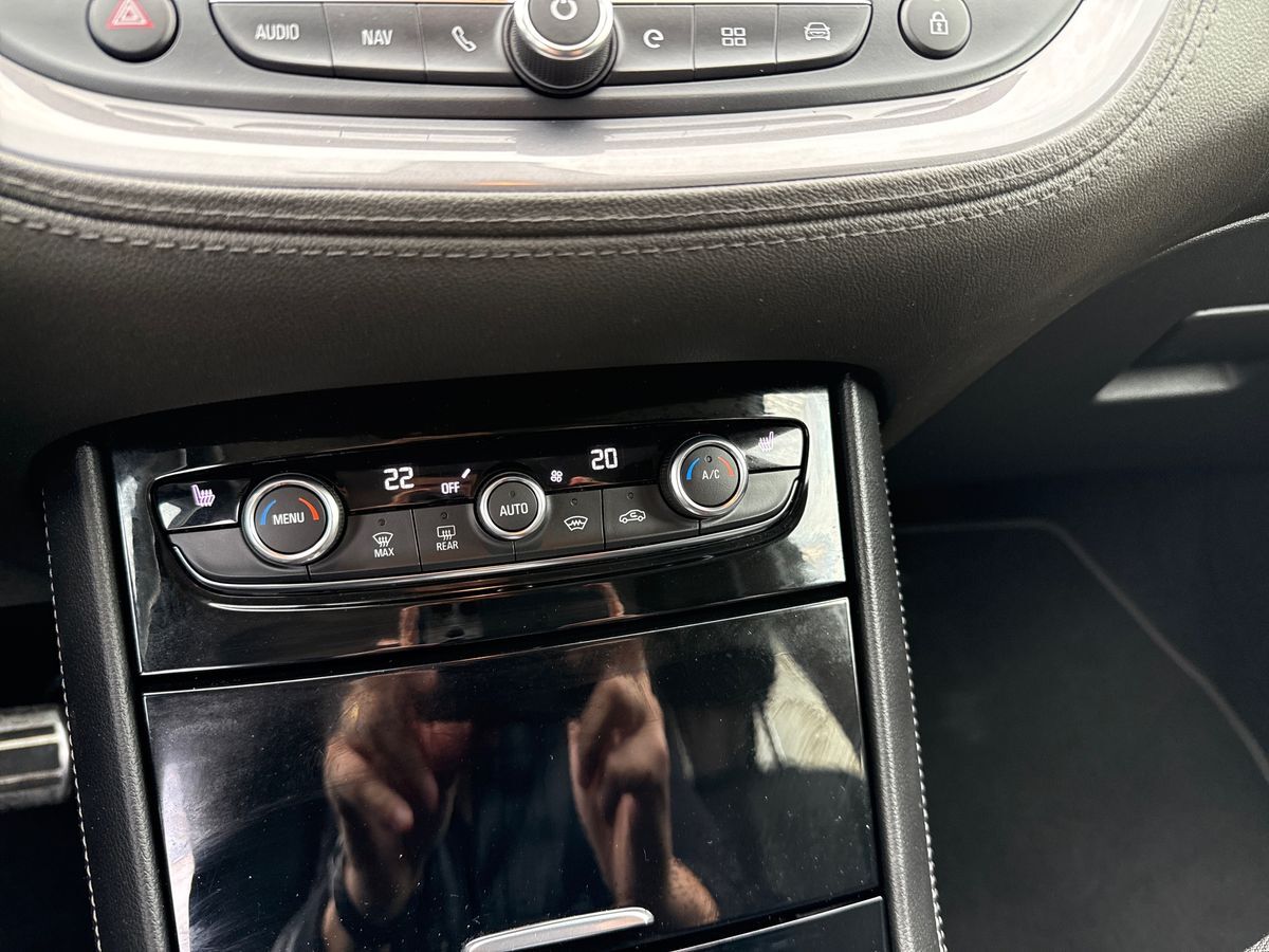 Billede af Opel Grandland X 1,6 PHEV  Plugin-hybrid Ultimate 225HK 5d 8g Aut.