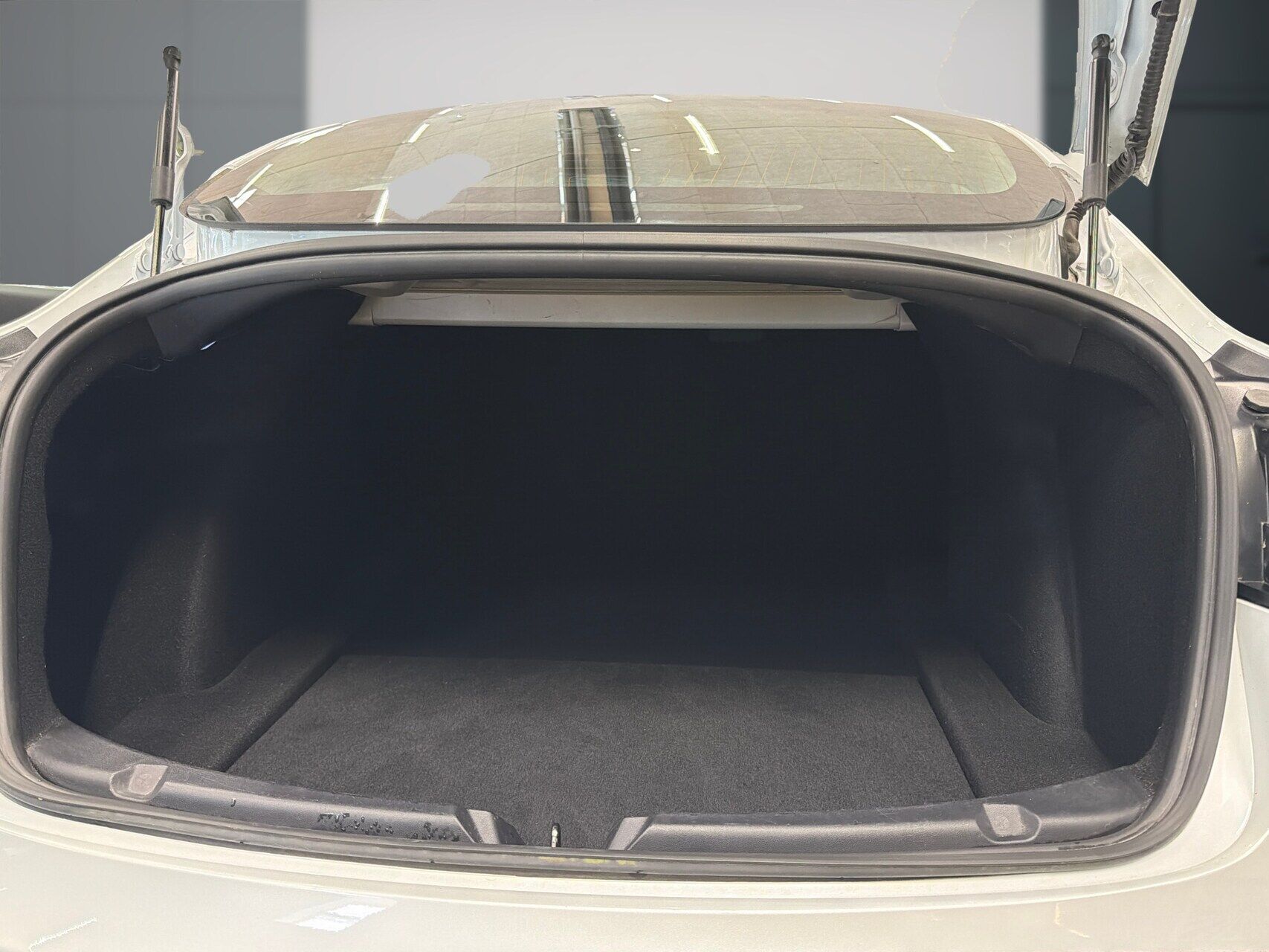 Billede af Tesla Model 3 EL Standard Range Plus 283HK Aut.