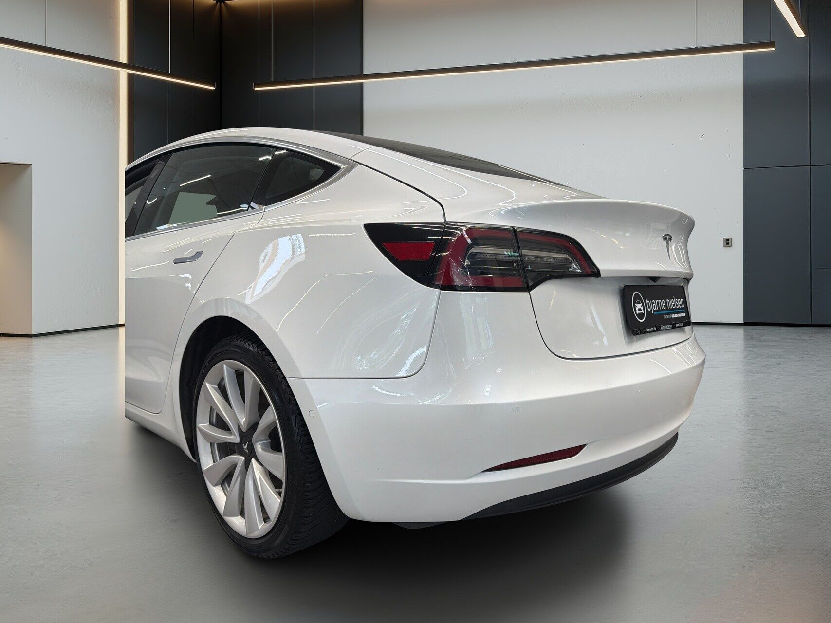 Billede af Tesla Model 3 EL Standard Range Plus 283HK Aut.