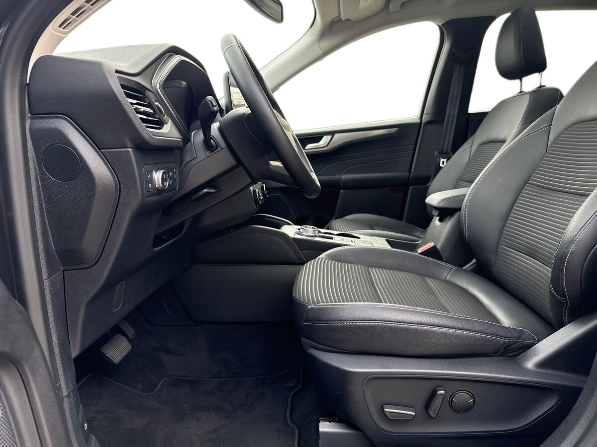Billede af Ford Kuga 2,5 Plugin-hybrid Titanium X CVT 225HK 5d Trinl. Gear