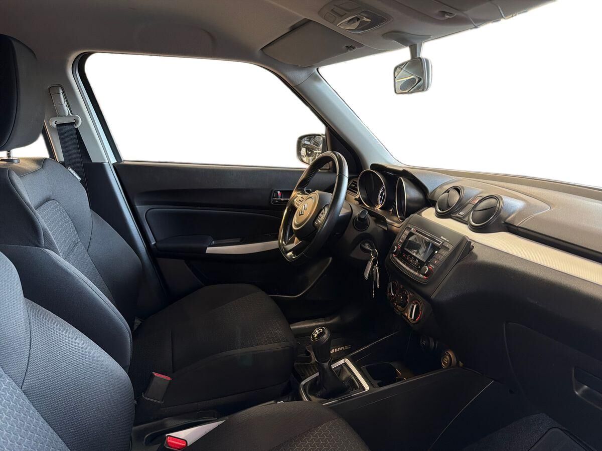 Billede af Suzuki Swift 1,2 Dualjet  Mild hybrid Club SKY 83HK 5d