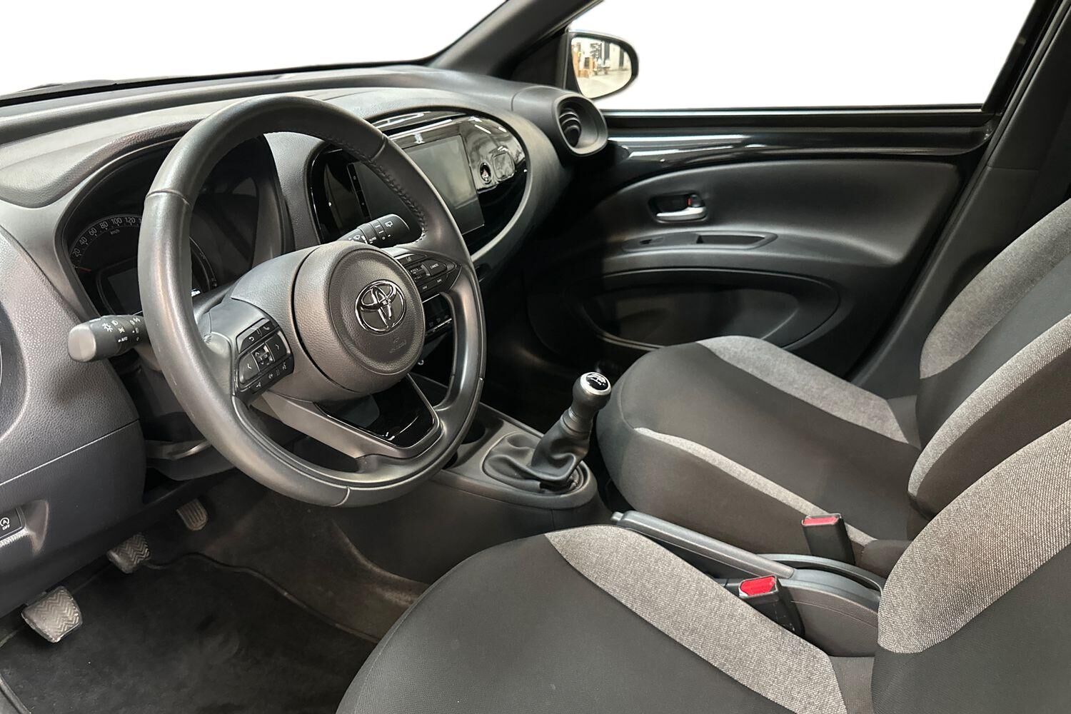 Billede af Toyota Aygo X 1,0 VVT-I Active 72HK 5d