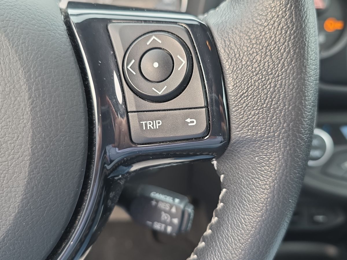 Billede af Toyota Yaris 1,5 Hybrid H2 Limited E-CVT 100HK 5d Trinl. Gear