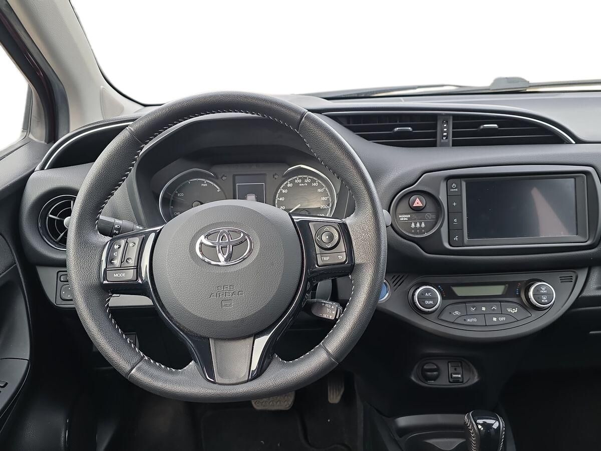 Billede af Toyota Yaris 1,5 Hybrid H2 Limited E-CVT 100HK 5d Trinl. Gear