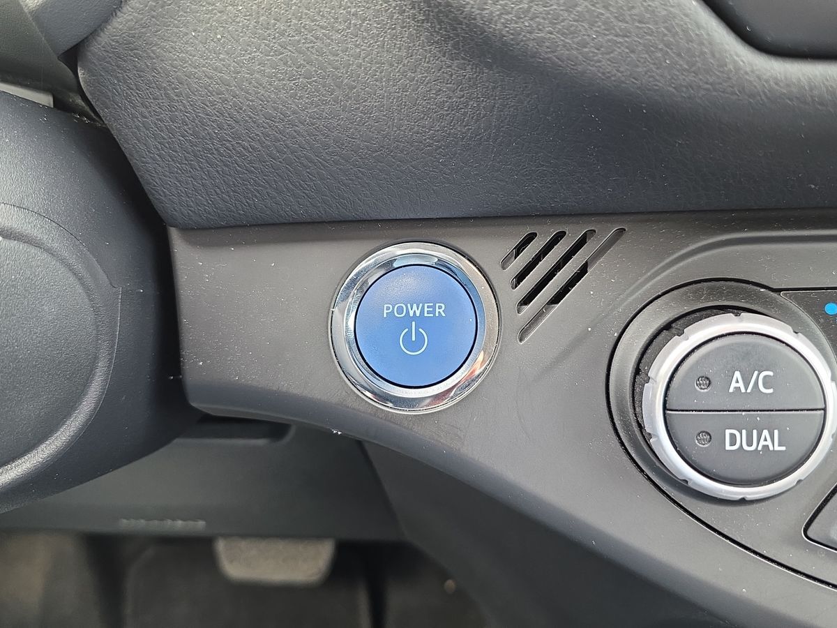 Billede af Toyota Yaris 1,5 Hybrid H2 Limited E-CVT 100HK 5d Trinl. Gear